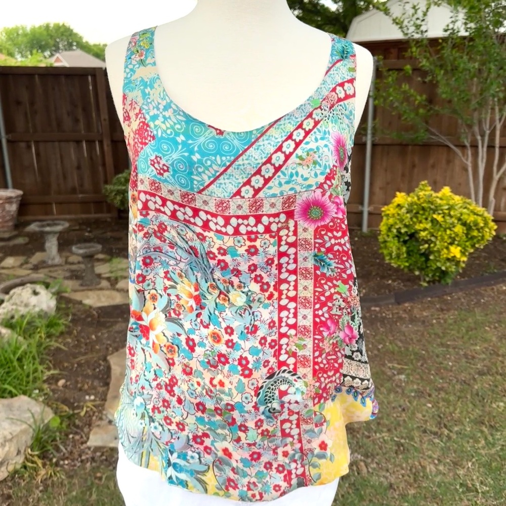 💖 Johnny Was Floral Print Reversible Tank - Picture 3 of 12